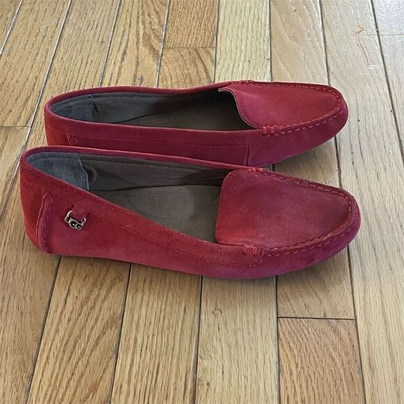 UGG Women's Suede Loafer Moccasins Red Size 9 Casual Flats - Picture 2 of 8
